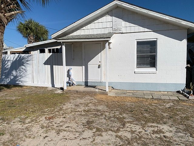 1st image of 618 Wisteria St #B