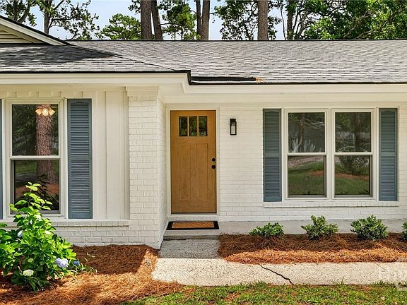 4th image of 208 Dobson Road