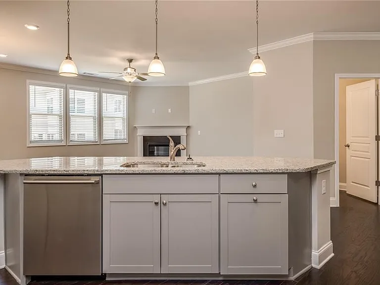 1856 Terrewood Dr — Photo 11