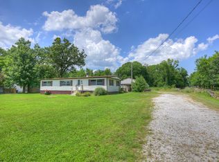 9721 Elm Rd, Carthage, MO 64836