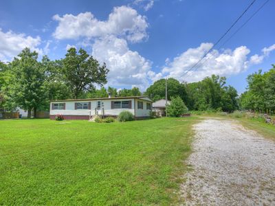 9721 Elm Road, Carthage, MO, 64836