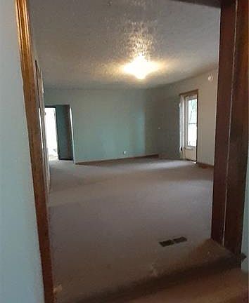 2nd image of 1749 E Sparrow Ave