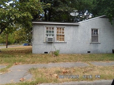 2nd image of 7049 Amie St