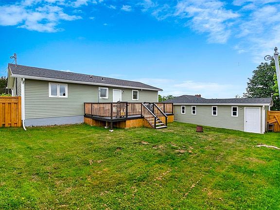4th image of 69 Bannerman Lake Road