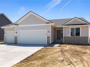 800 SW Timberview Dr, Grimes, IA 50111