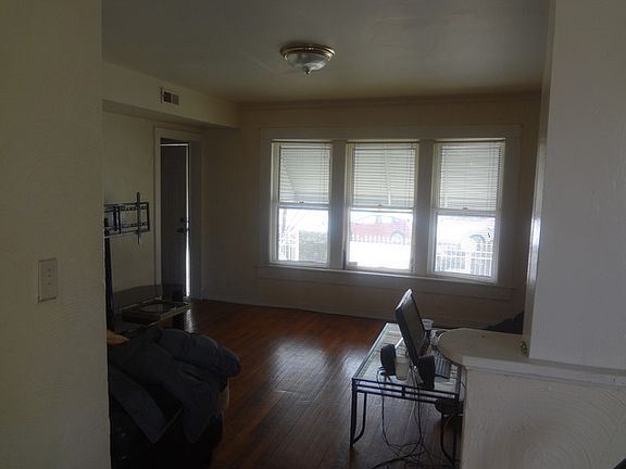 3rd image of 11319 S Princeton Ave