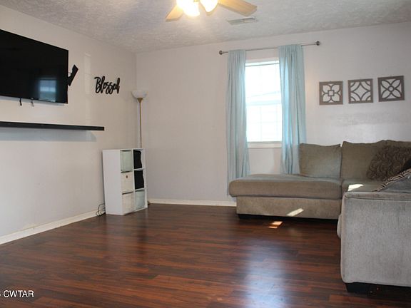 2nd image of 91 Holly St