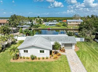 4412 Dolphin Ln, Palmetto, FL 34221