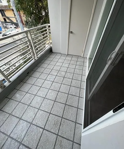 14848 Delano St #301 — Photo 11