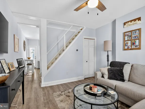 2440 E Gordon St, Philadelphia, PA 19125