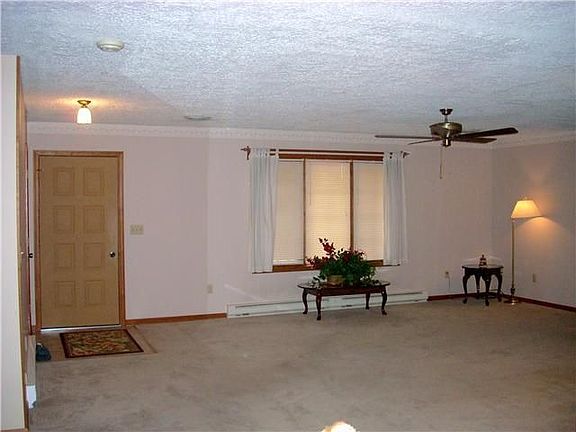 Free Flowing Open Floor Plan