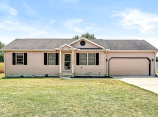 30590 Oakbrook Dr, Granger, IN 46530