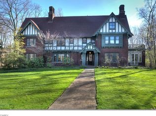 2876 Fairmount Blvd, Cleveland Heights, OH 44118