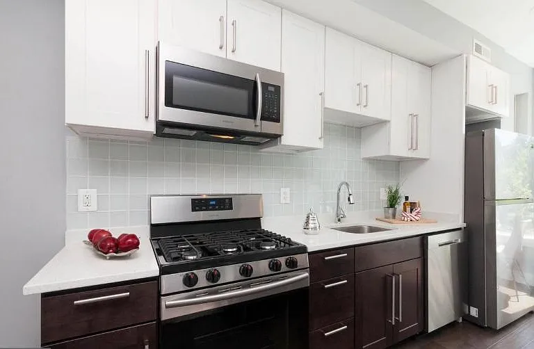 1038 Bladensburg Rd NE — Photo 8