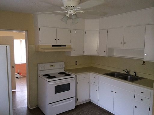 3rd image of 117 35th Ave N