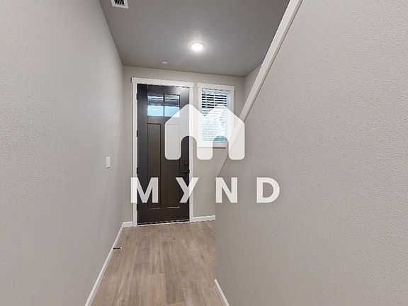 5th image of 13207 NE 71st Pl