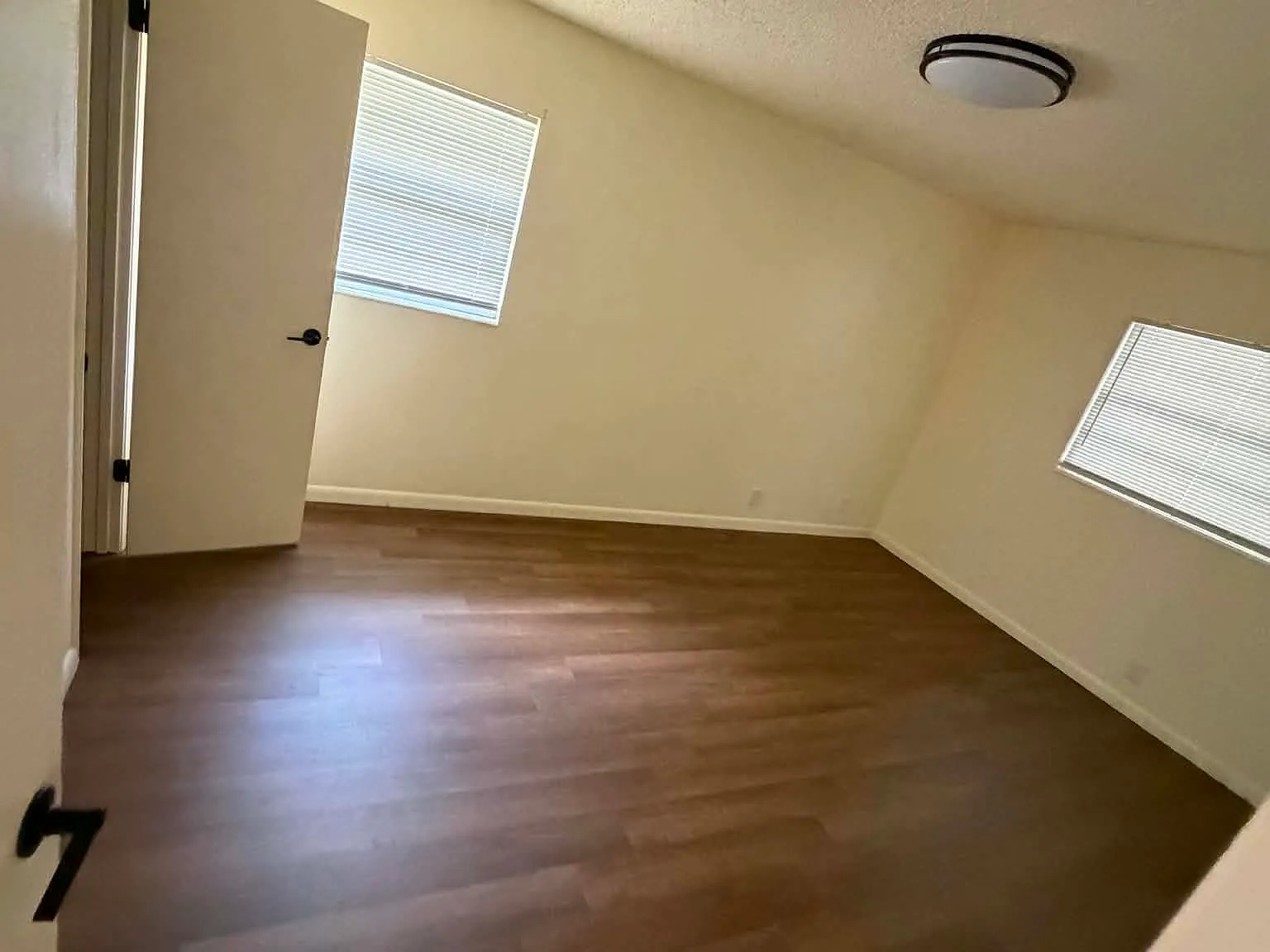 3 bed, 1585 sqft, $1,850 — Photo 4