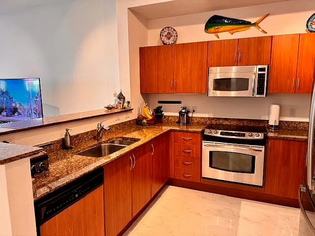 804 E Windward Way #103 — Photo 14