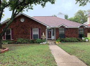 604 Desoto Dr, Desoto, TX 75115