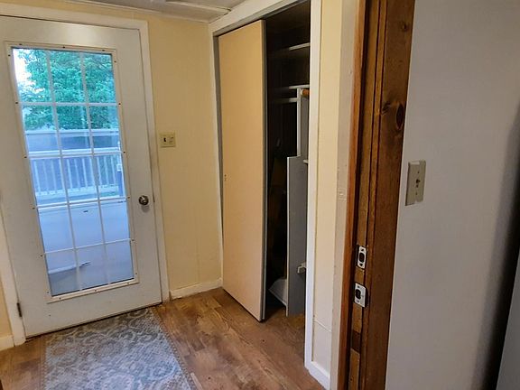 3rd image of 400 N Woodward St #1/2