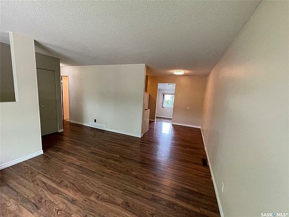 4th image of 25 5th Ave SE