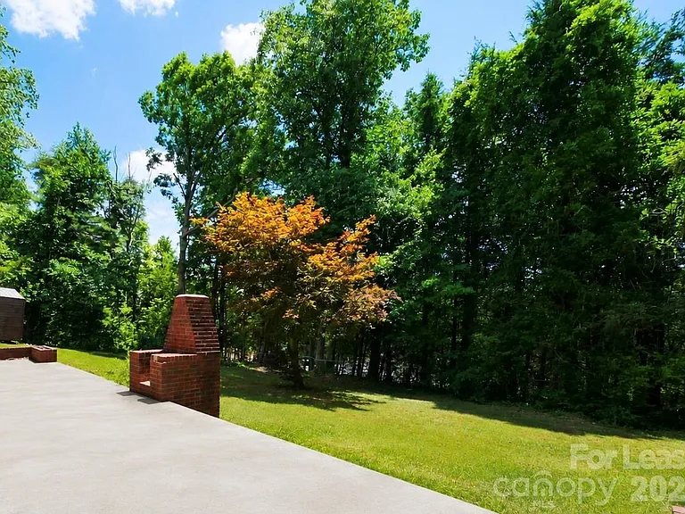 765 8th Avenue Dr SE — Photo 26