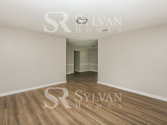 3rd image of 2145 Thousand Oaks Dr