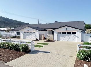 105 Equestrian Ct, San Marcos, CA 92069