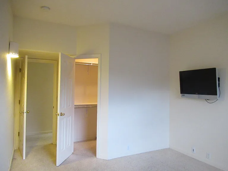 4016 Pasaje Pl NW — Photo 24