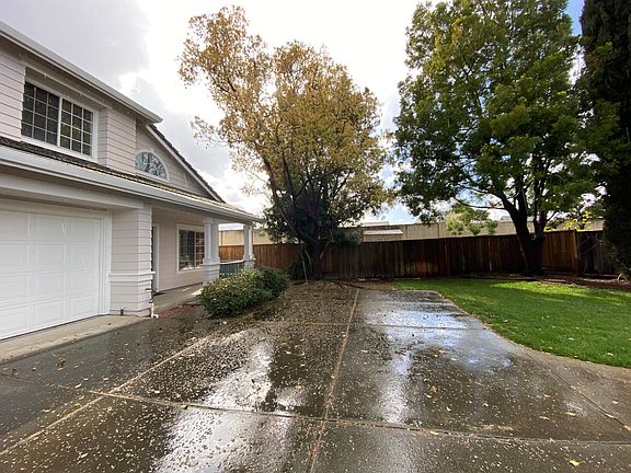 2nd image of 1527 Prosperity Ct