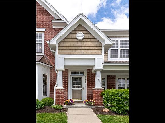 3rd image of 15558 Smithfield Dr