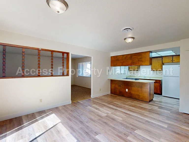 1516 Floyd Ave — Photo 8