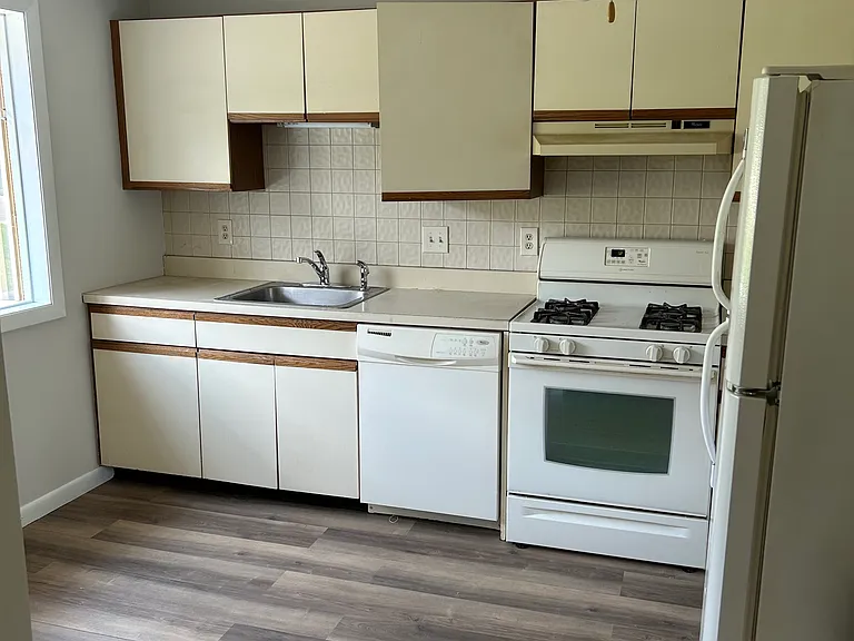 124 Skyview Dr #TOWNHOUSE — Photo 5