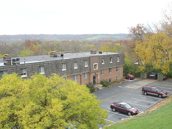 5th image of 8246 Wooster Pike