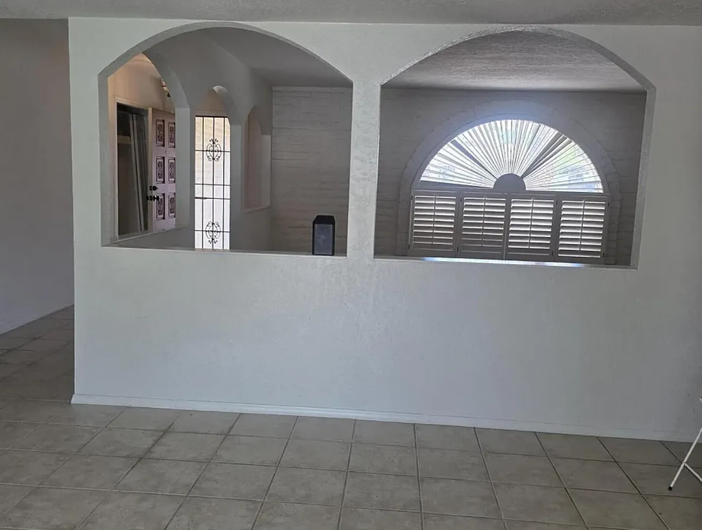 4BR/2BA Mesa Home with Private Pool & 2-Car Garage $3,000/mo — Photo 4