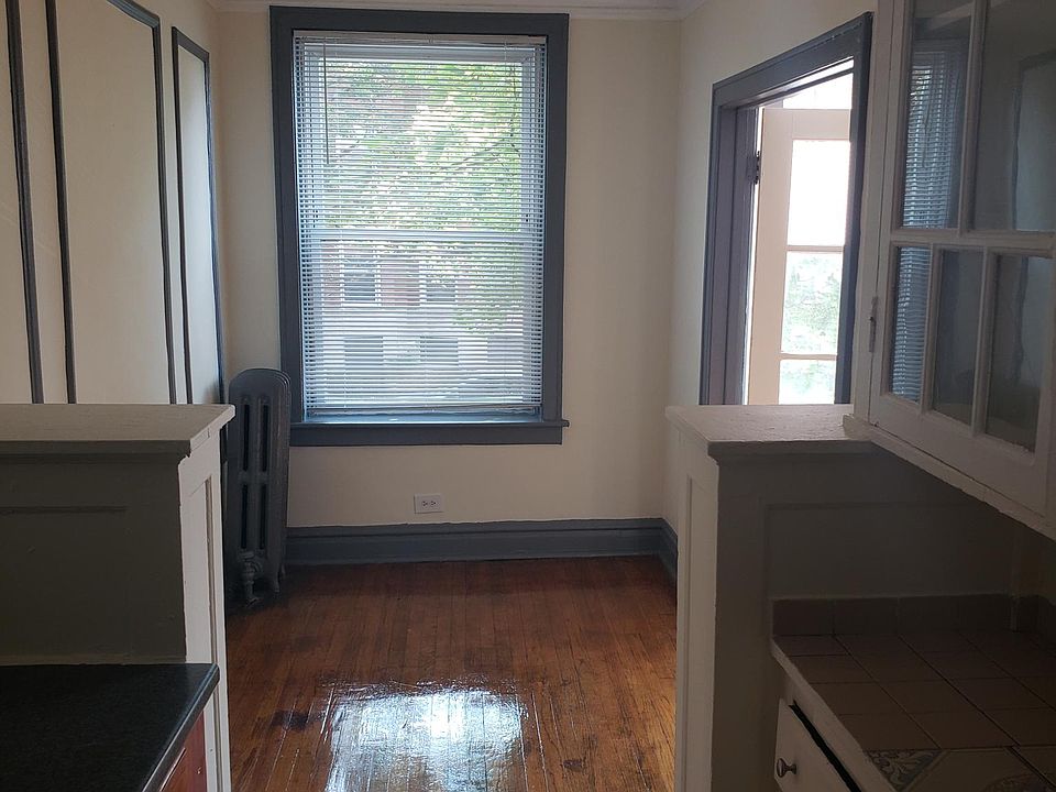 1st image of 5442 S Harper Ave #102