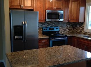 15B Basswood Plz, Monroe Township, NJ 08831