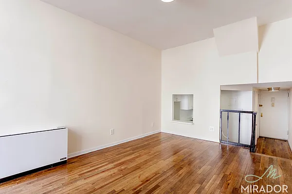 Rented by Mirador Real Estate | media 21