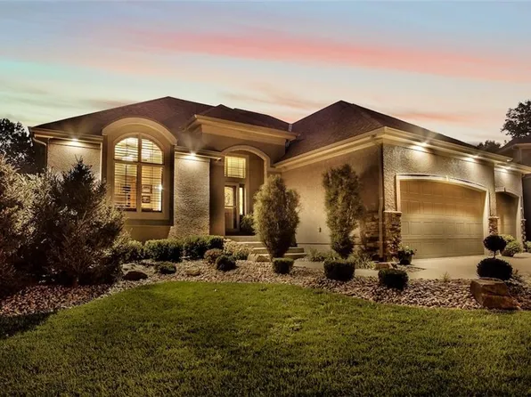 16320 S Allman Rd, Olathe, KS 66062