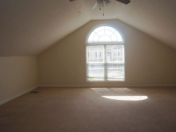 3rd image of 683 Clover Hills Ct