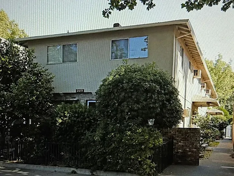 2615 D St #6 — Photo 2