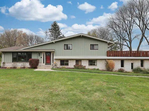 8240 Fairmont LANE, Greendale, WI 53129