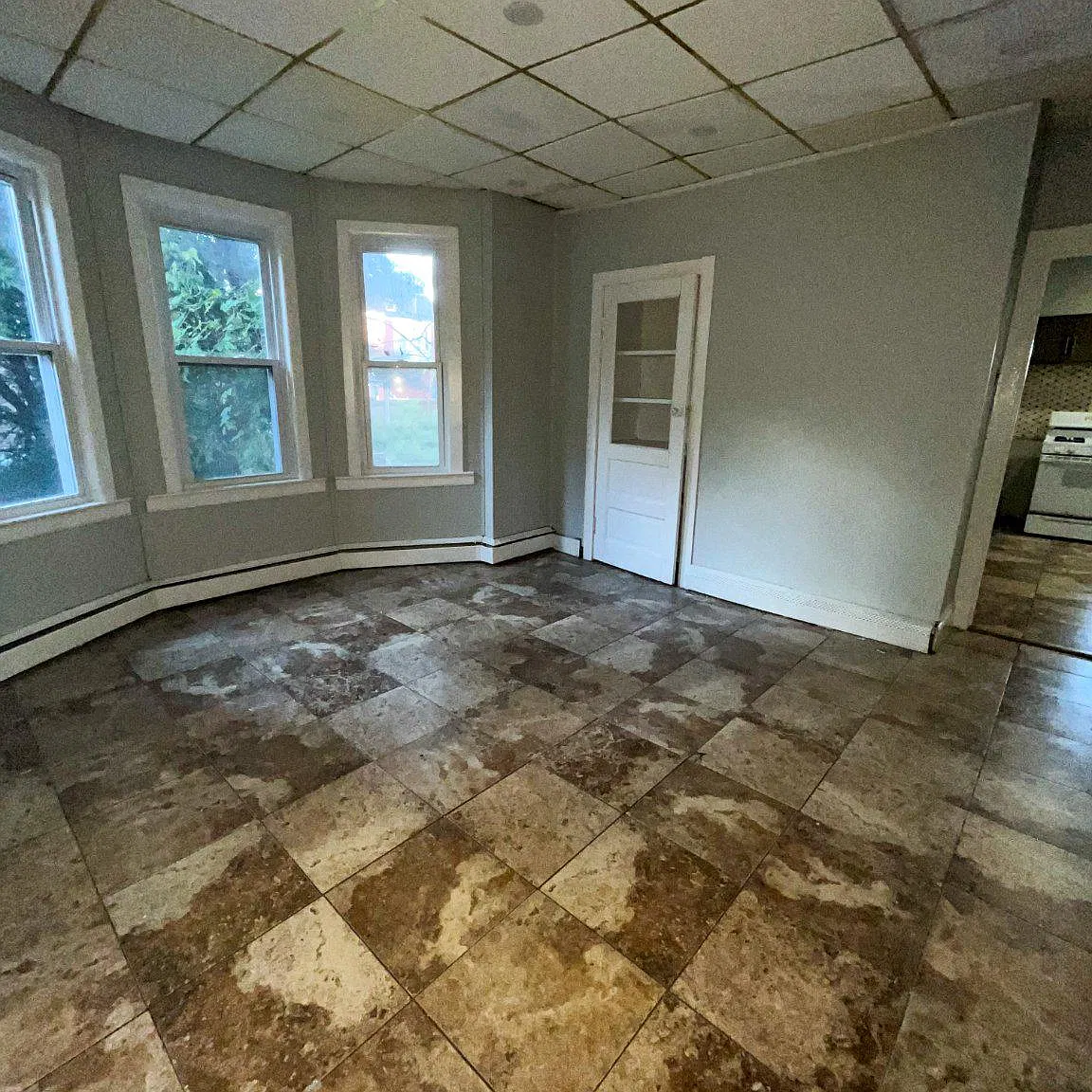 345 Garfield Ave — Photo 3