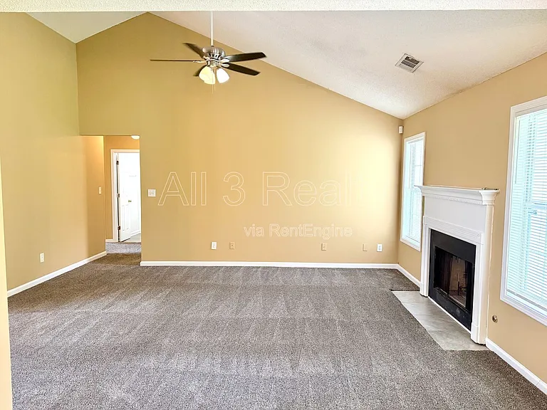 545 Plantation Cv — Photo 11
