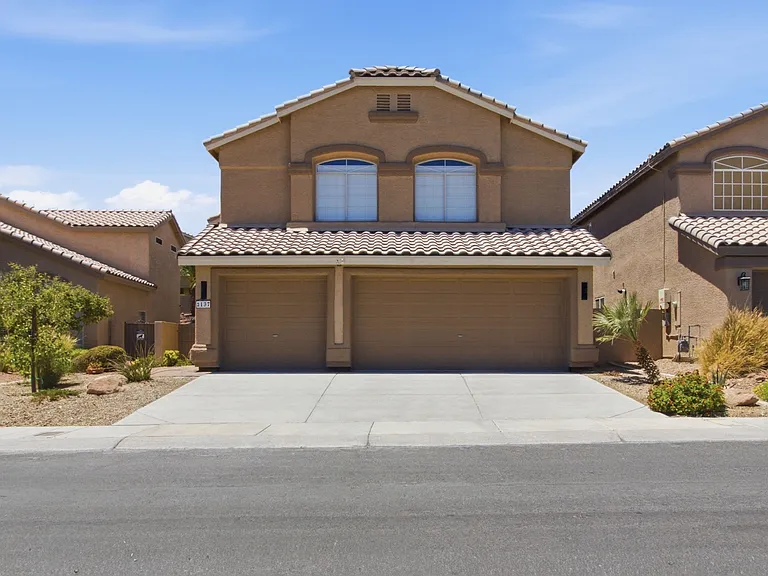 2137 Crestline Falls Pl — Photo 1