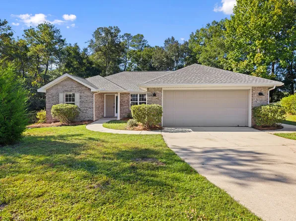 205 Evergreen Ave, Niceville, FL 32578