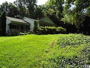 1st image of 517 Hibriten Dr SE