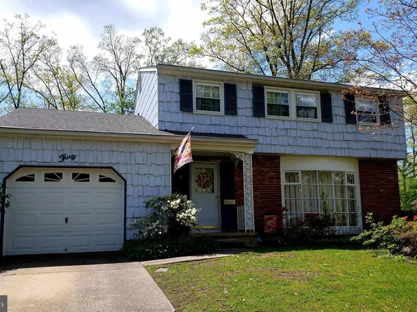 30 Silver Birch Rd, Turnersville, NJ 08012