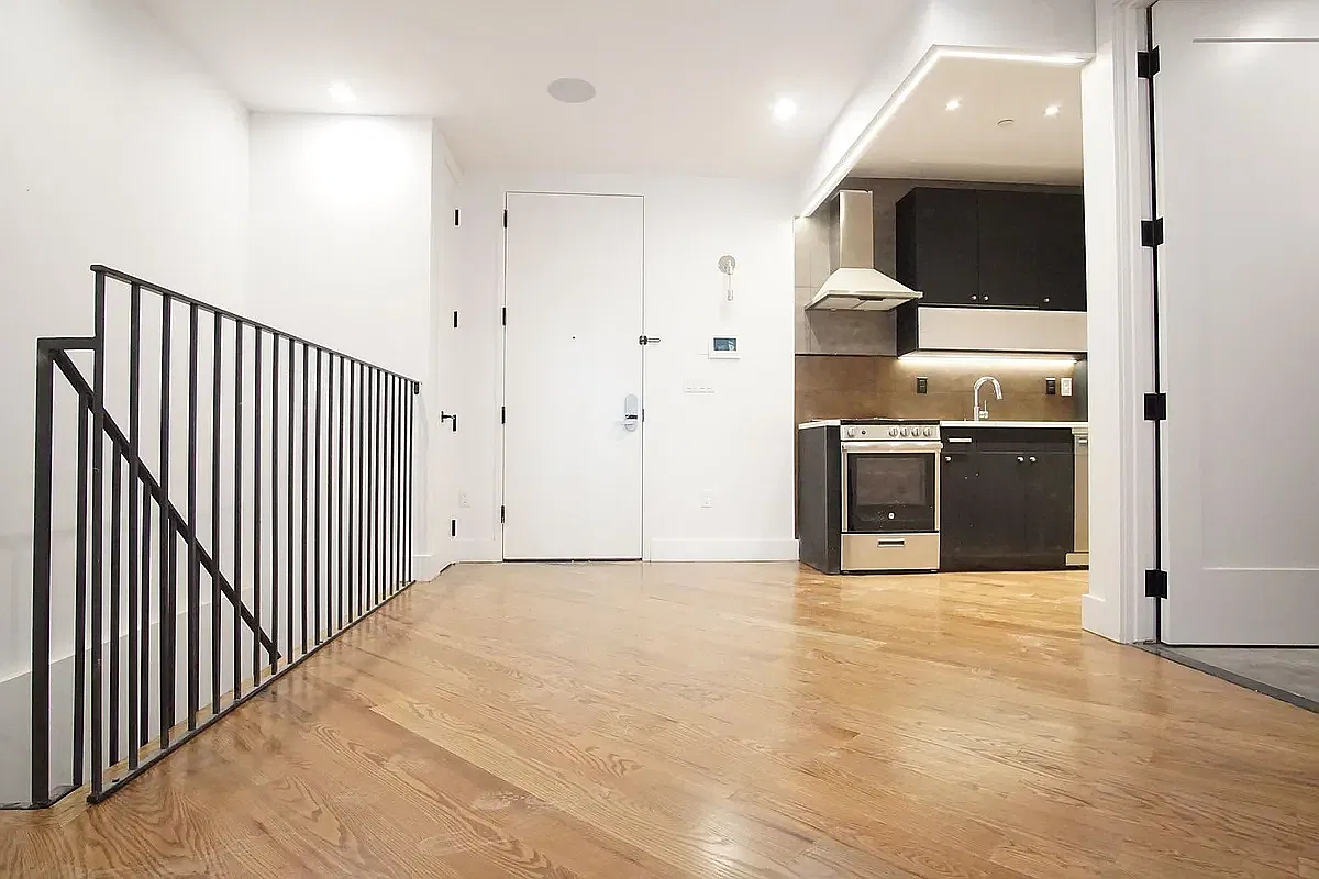 293 Fenimore Street — Photo 4