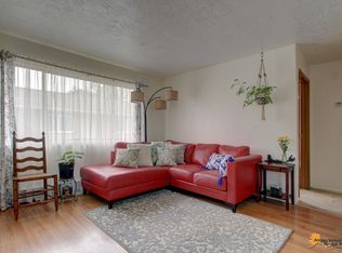 3202 Tarwater Ave, Anchorage, AK 99508